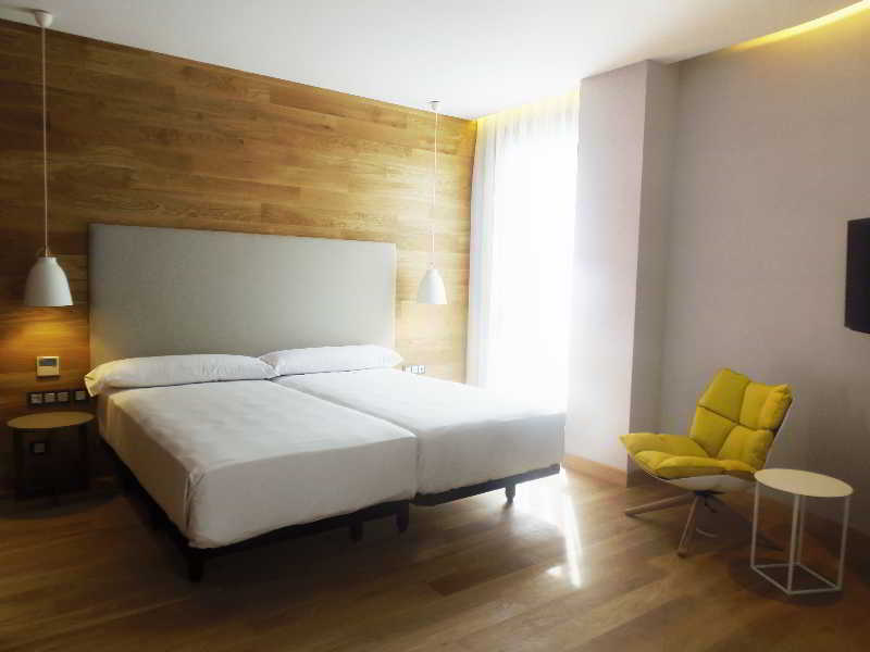 Zenit San Sebastian Hotel Exterior photo